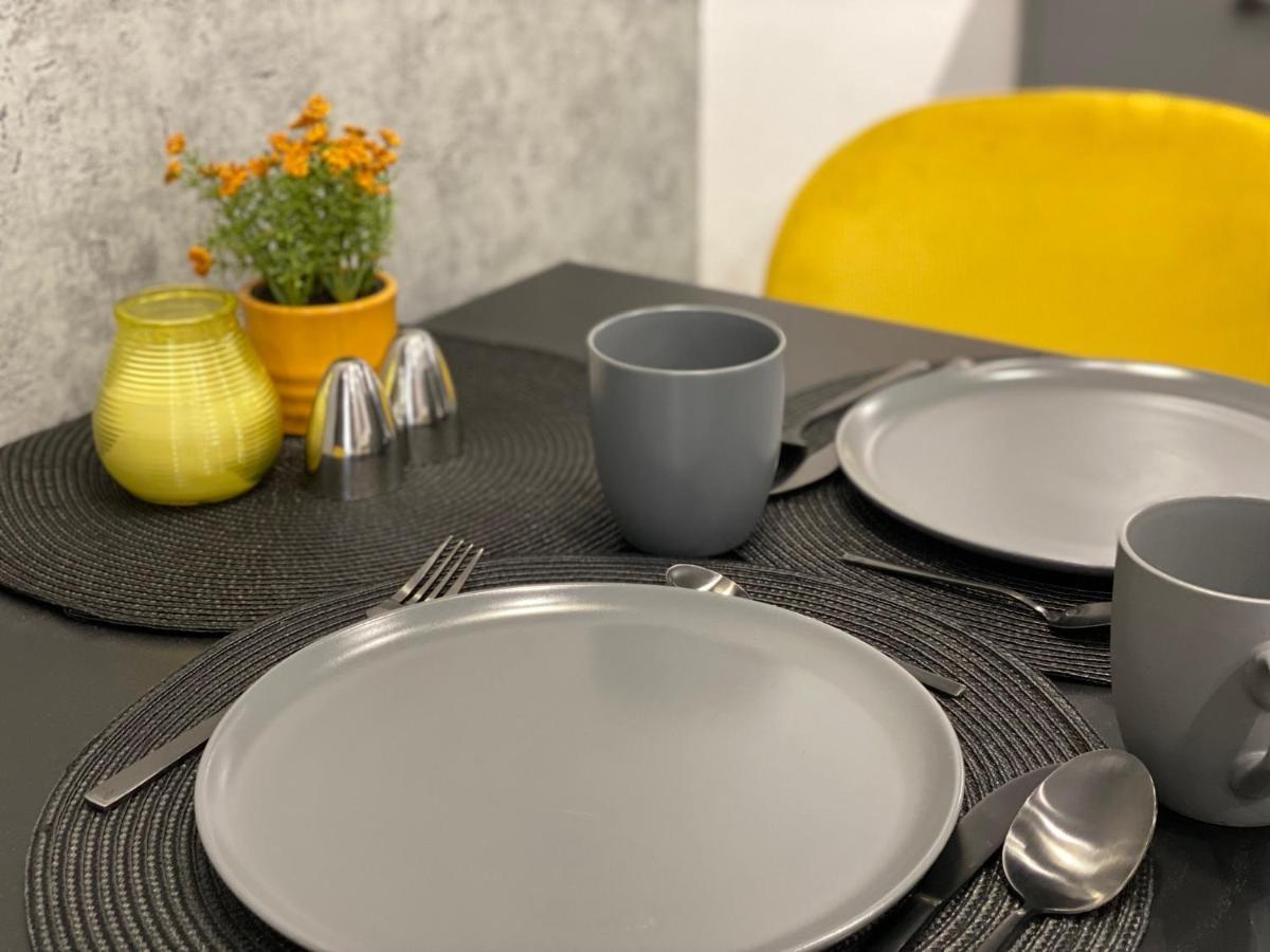 St. Cross Apartment كراكوفيا المظهر الخارجي الصورة