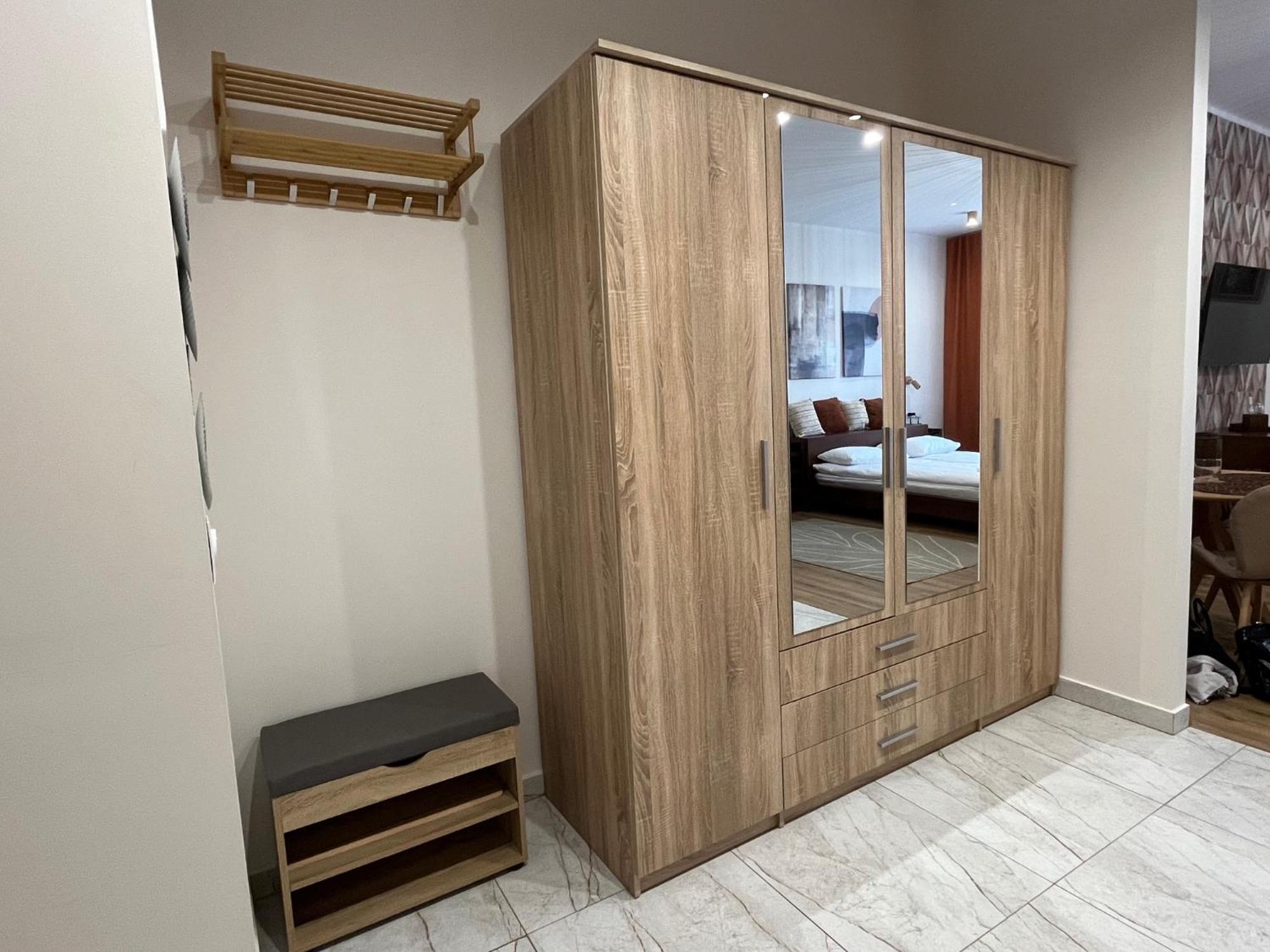 St. Cross Apartment كراكوفيا المظهر الخارجي الصورة